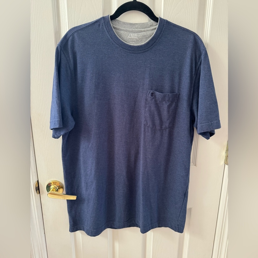 Izod Saltwater blue tshirt size medium